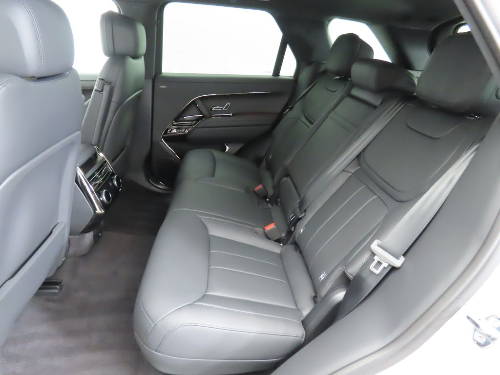 Thumbnail: 2025 Land Rover Range Rover Sport - 21