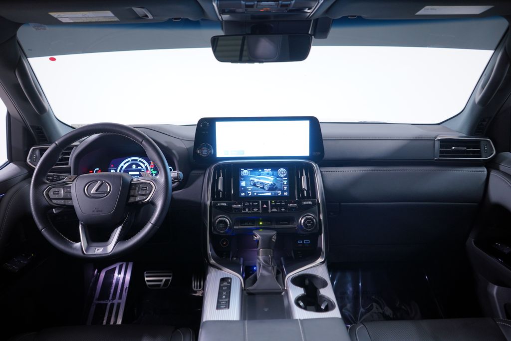 Thumbnail: 2024 Lexus LX - 10