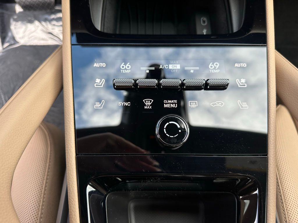 Thumbnail: 2026 Porsche  - 25