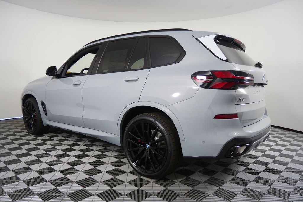Thumbnail: 2026 BMW X5 - 5