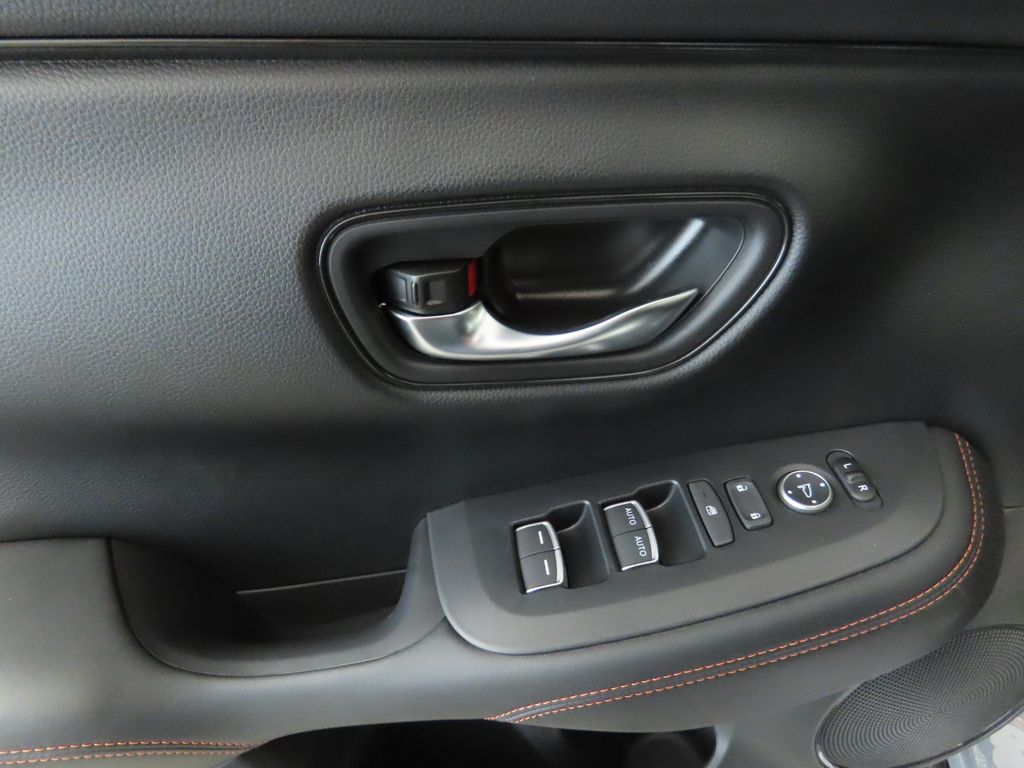 2025 Honda HR-V Sport 23