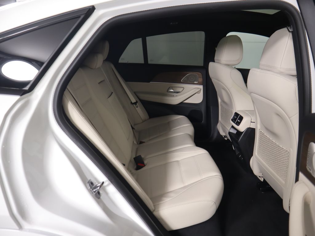 Thumbnail: 2026 Mercedes-Benz GLE - 24