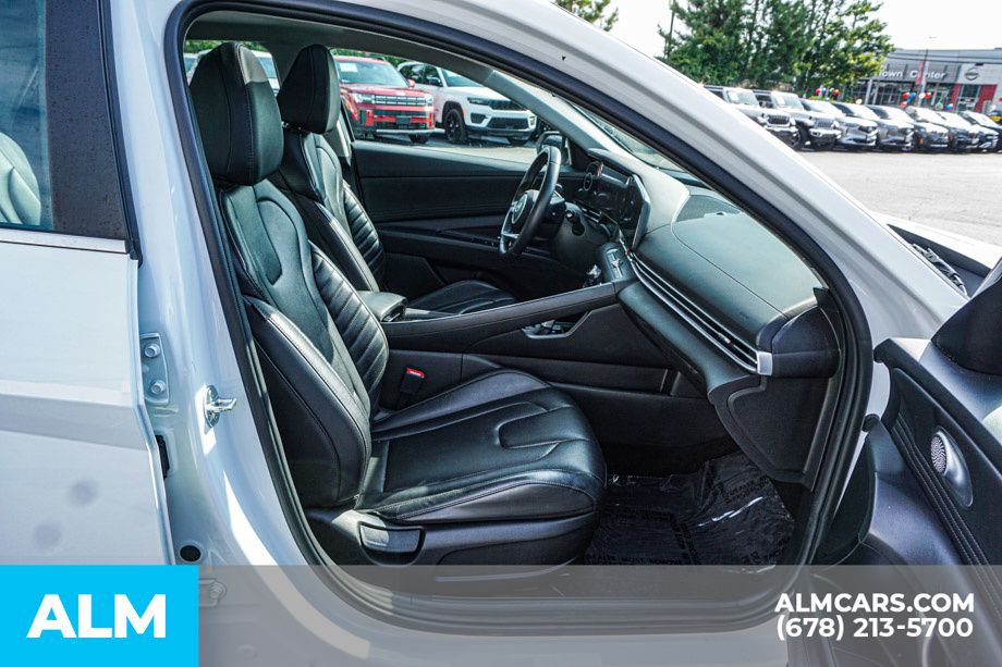 Used 2024 White Hyundai Limited image 23