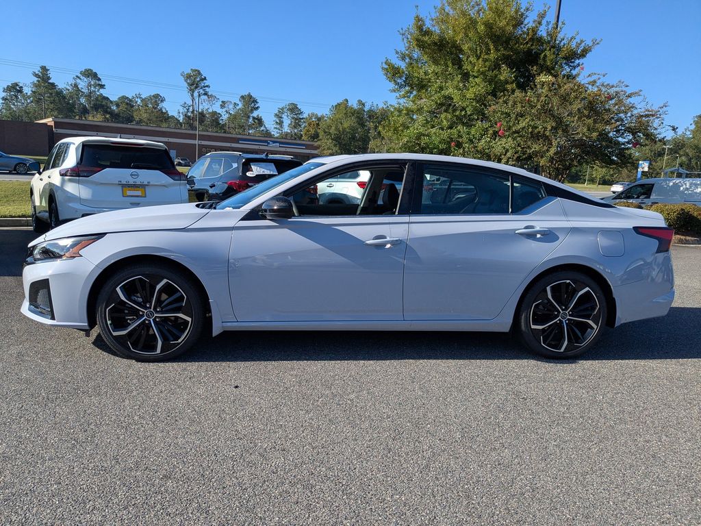 New 2025 Nissan Altima Sedan