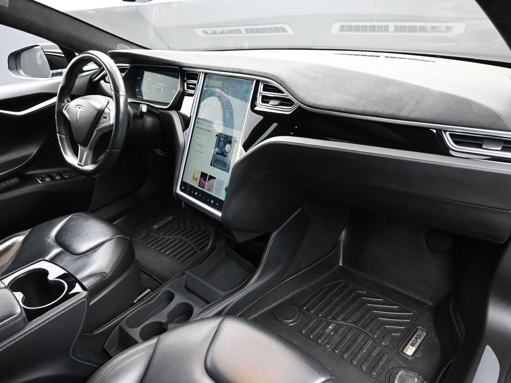 2015 Tesla Model S 85D