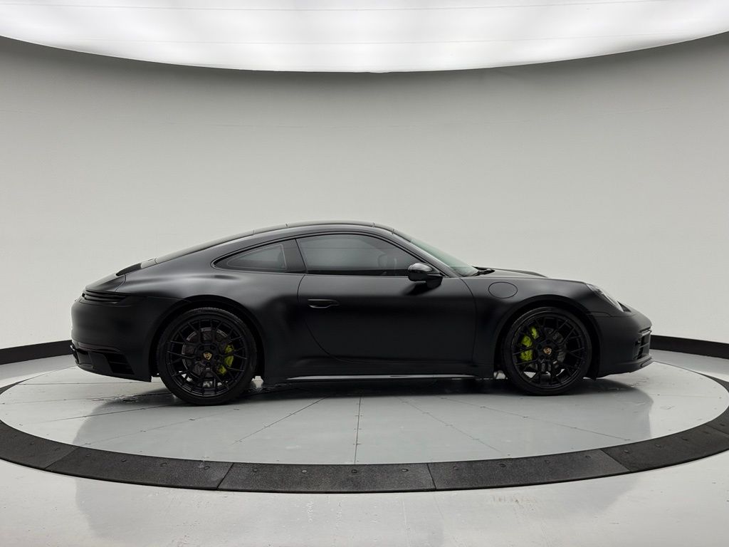Thumbnail: 2022 Porsche 911 - 10