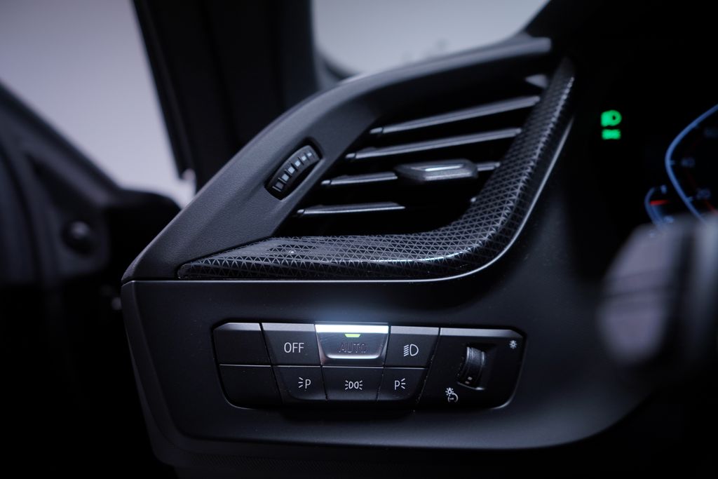2024 BMW 2 Series 228i 19