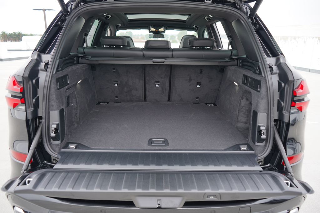 Thumbnail: 2026 BMW X5 - 20