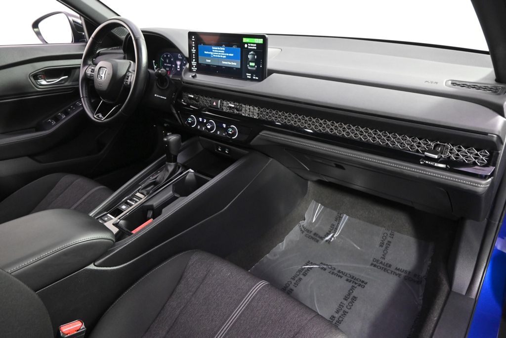 Used 2023  Honda Sport Hybrid image 15