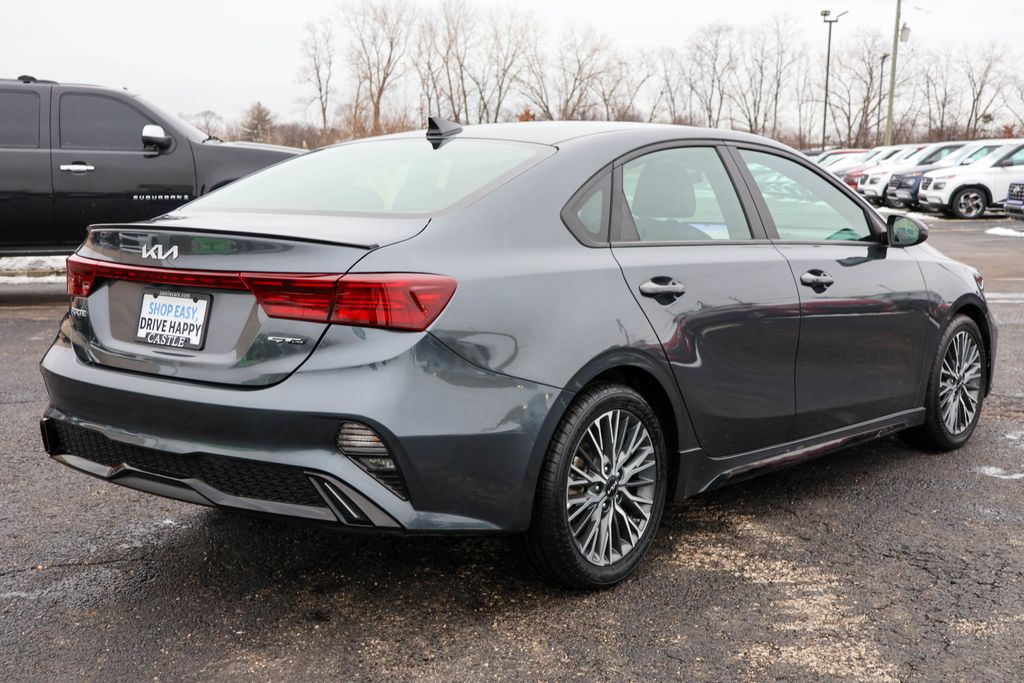 2022 Kia Forte GT-Line 9