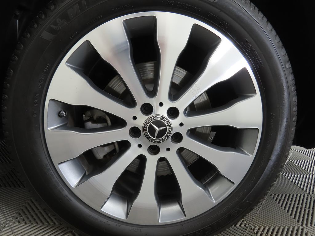 Thumbnail: 2019 Mercedes-Benz GLS - 32