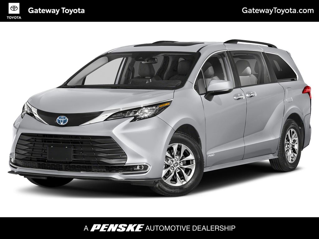 2025 Toyota Sienna XLE -
                Toms River, NJ