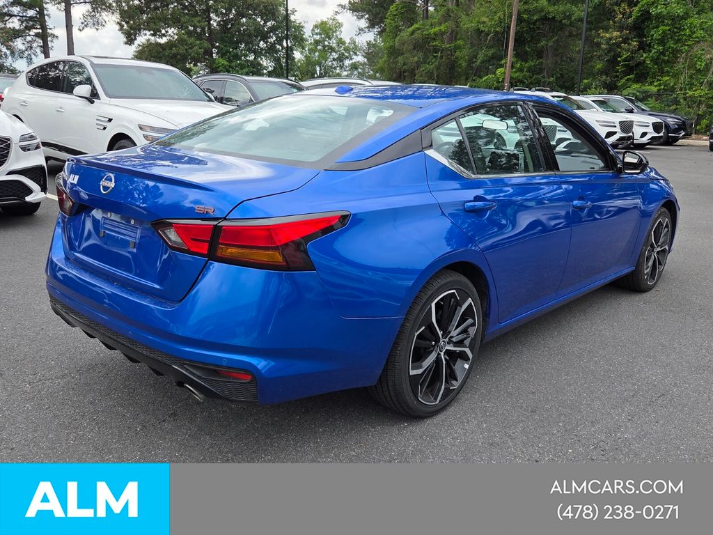 Used 2025 Blue Nissan 2.5 SR image 7