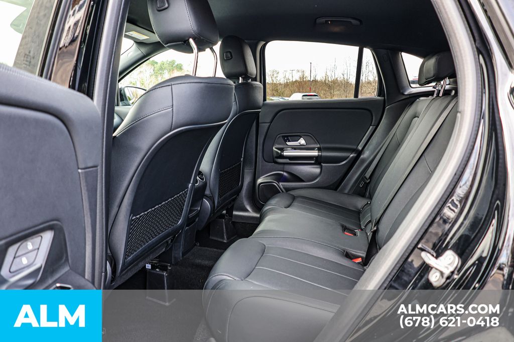 Used 2025 Black Mercedes-Benz GLA 250 image 21