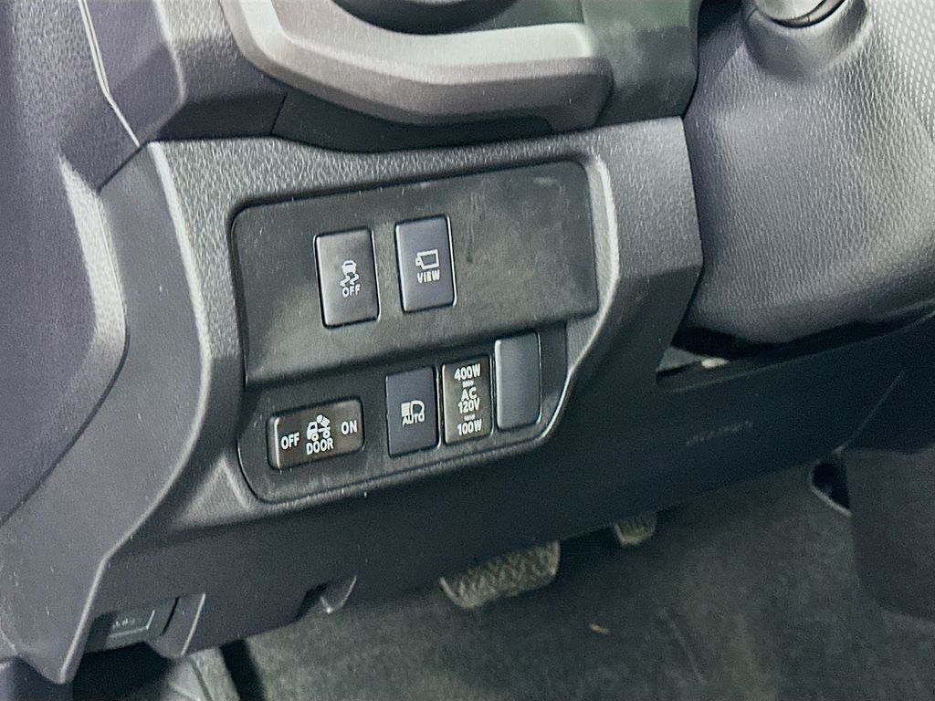 Thumbnail: 2023 Toyota Tacoma - 10