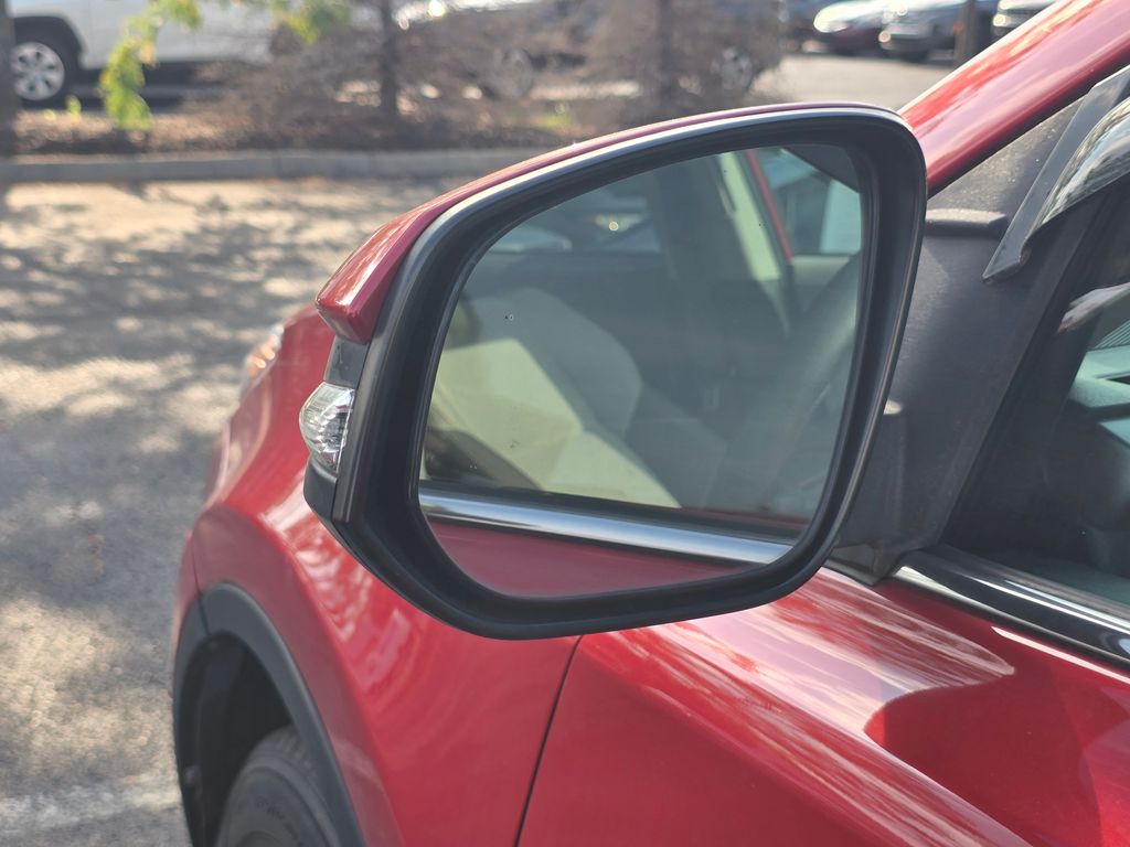 Used 2013 Red Toyota XLE image 23