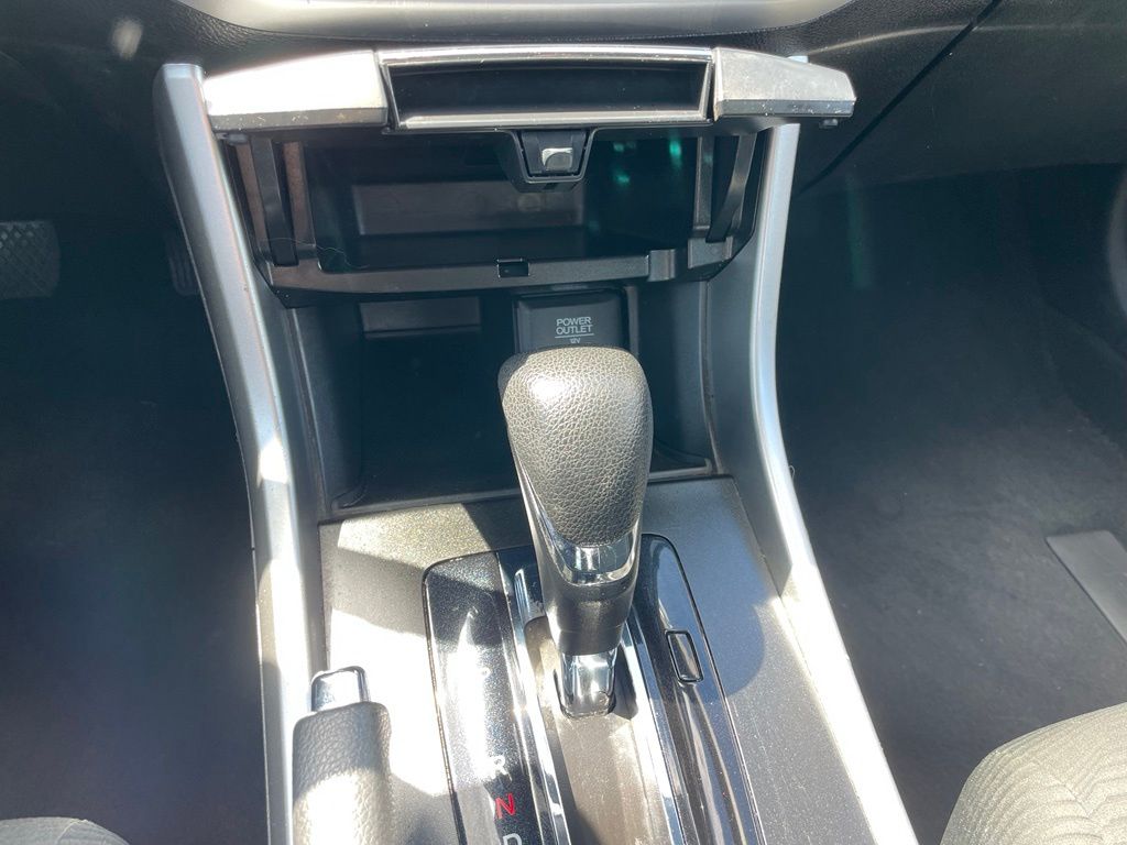 Thumbnail: 2015 Honda Accord - 19
