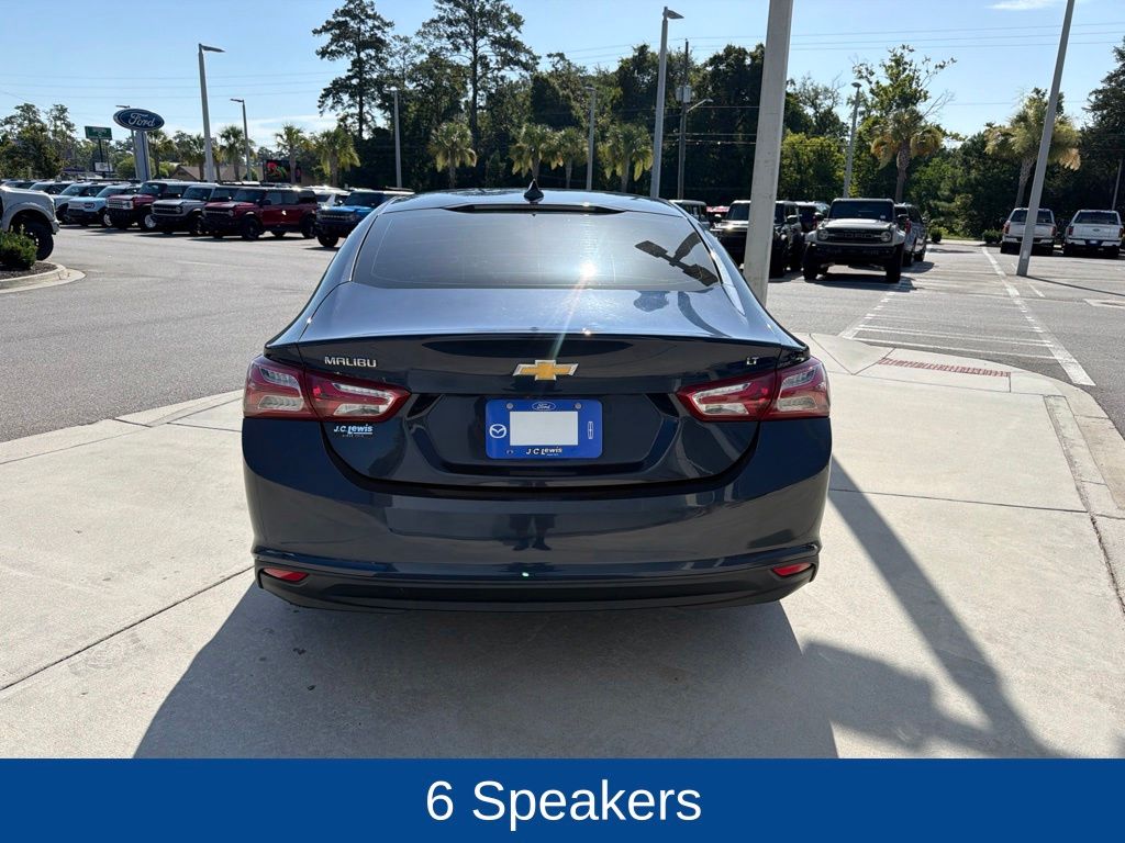 2022 Chevrolet Malibu FWD LT