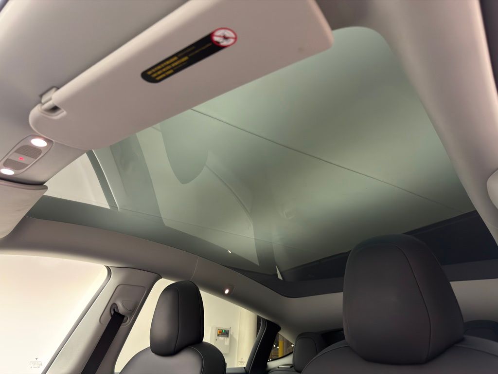 Thumbnail: 2022 Tesla Model Y - 11