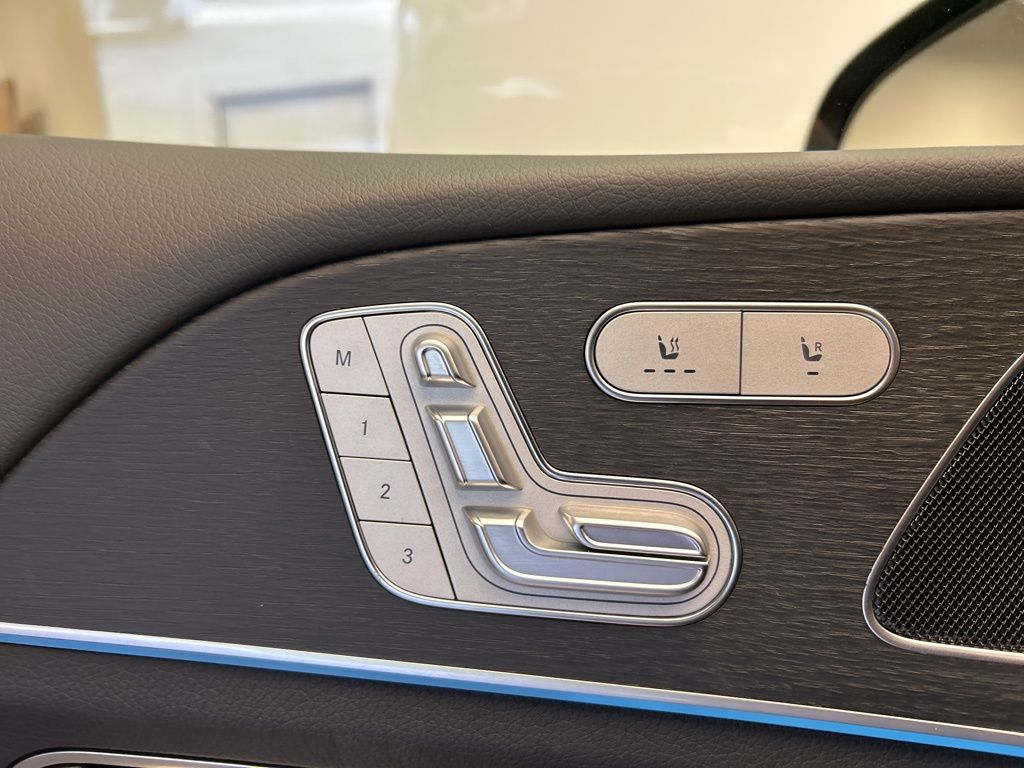 Thumbnail: 2025 Mercedes-Benz GLE - 23