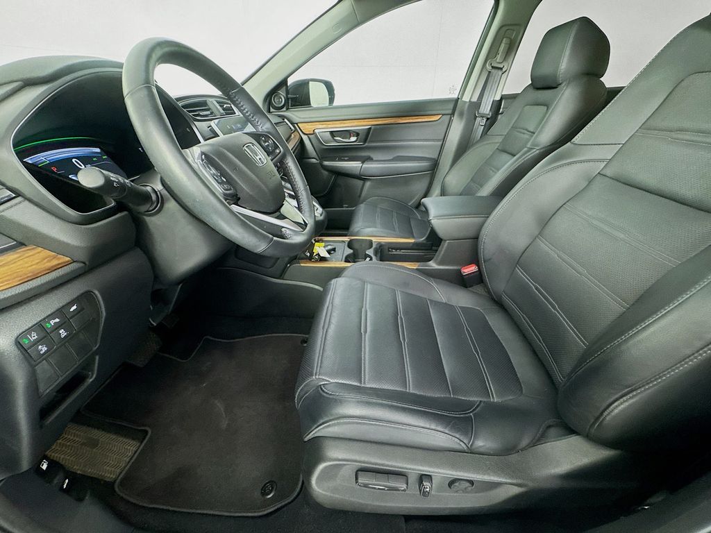 2022 Honda CR-V Hybrid Touring photo