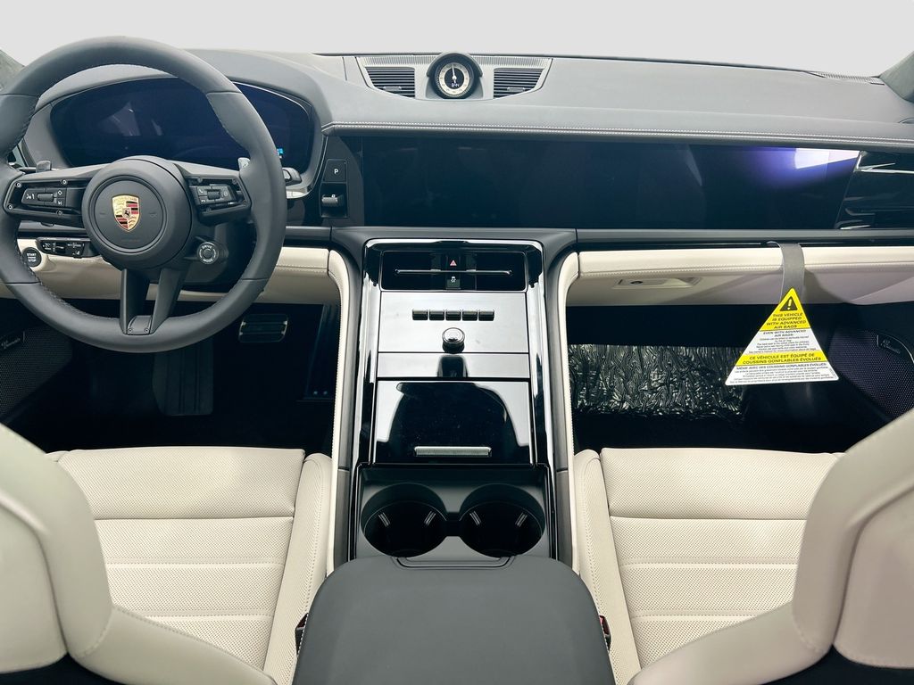 Thumbnail: 2026 Porsche Panamera - 16