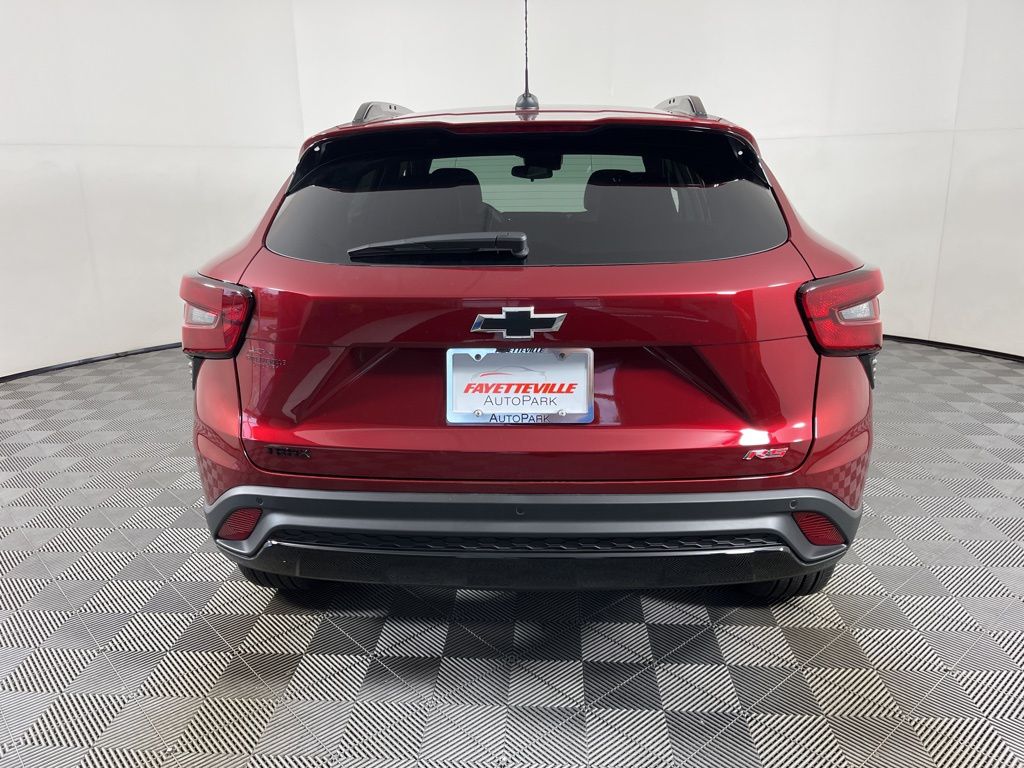 Thumbnail: 2025 Chevrolet Trax - 4
