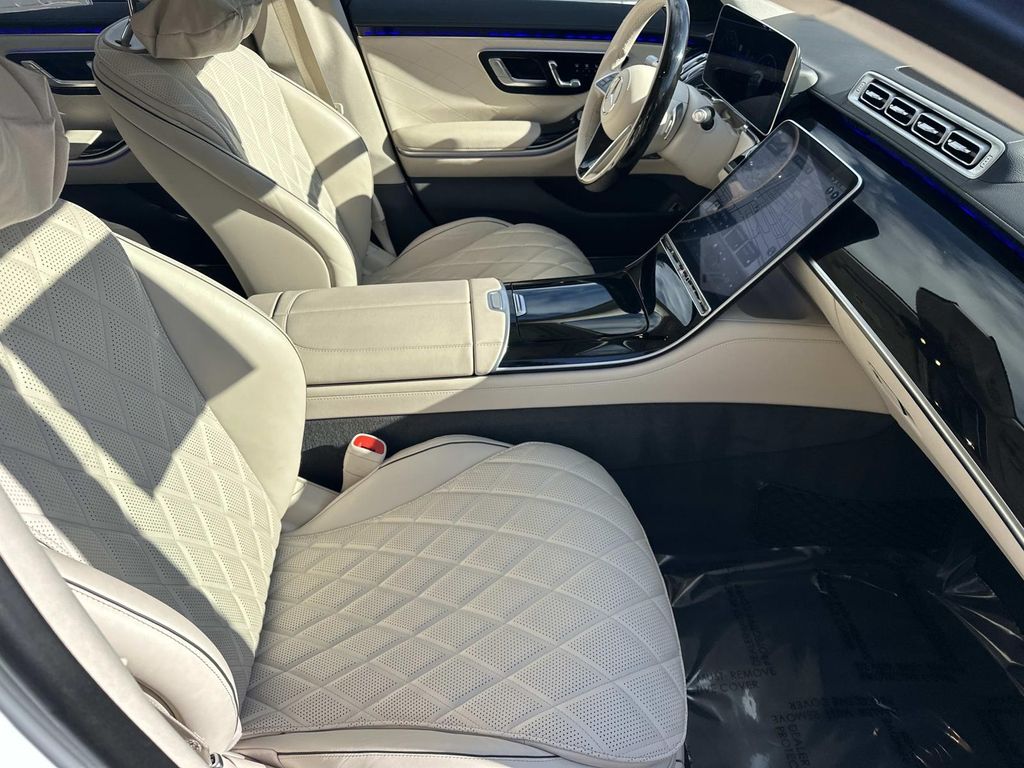 Thumbnail: 2024 Mercedes-Benz S-Class - 21