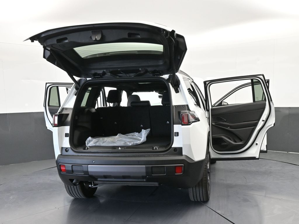 New 2026 Bright White Clearcoat Jeep Overland image 72