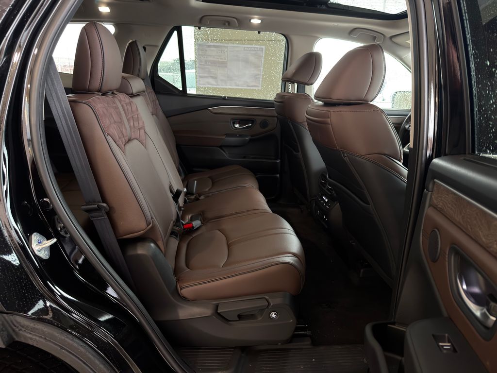 Thumbnail: 2026 Honda Pilot - 23