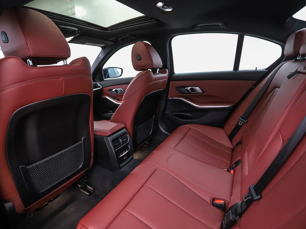 Thumbnail: 2023 BMW 3 Series - 21