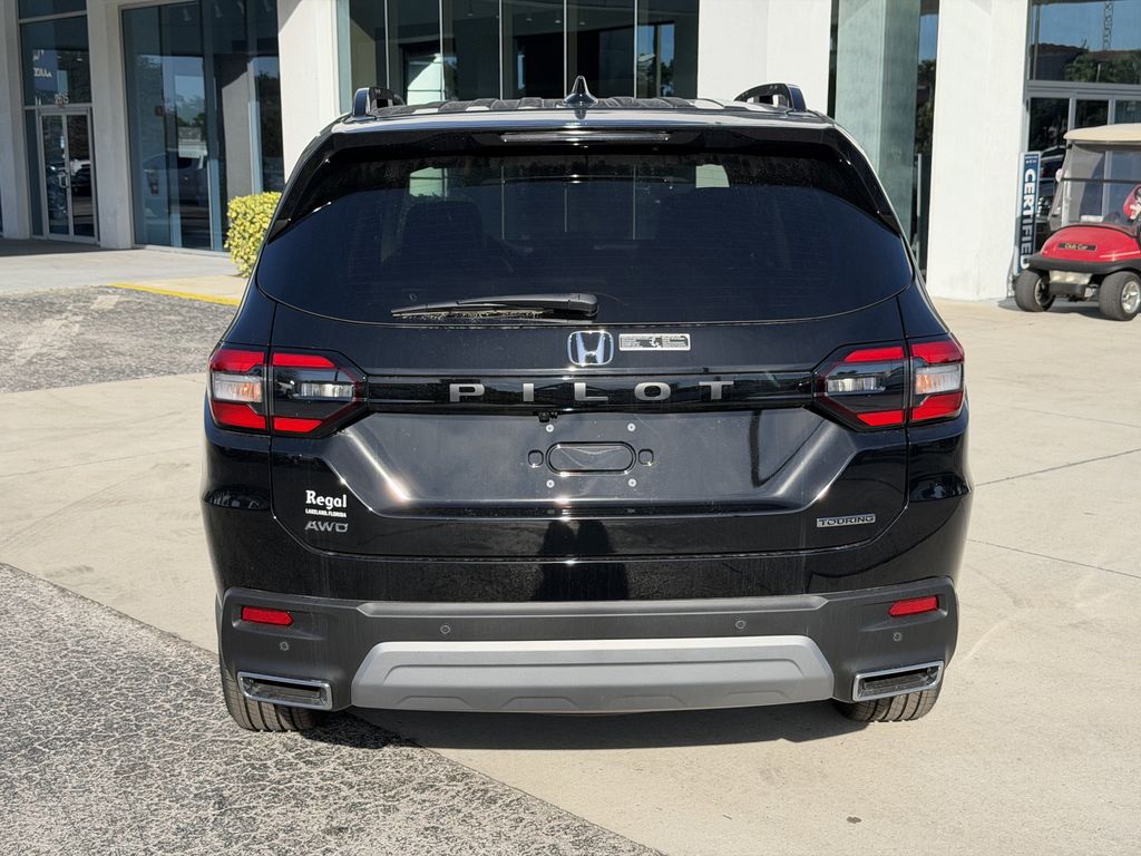 new 2025 Honda Pilot car, priced at $51,163