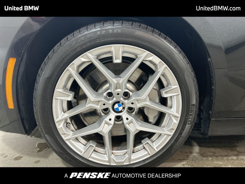 Thumbnail: 2025 BMW 3 Series - 10