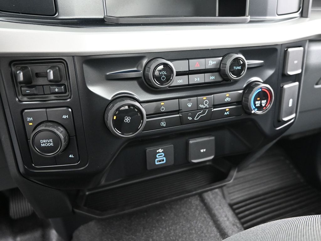 2026 Ford F-350 XL photo 17