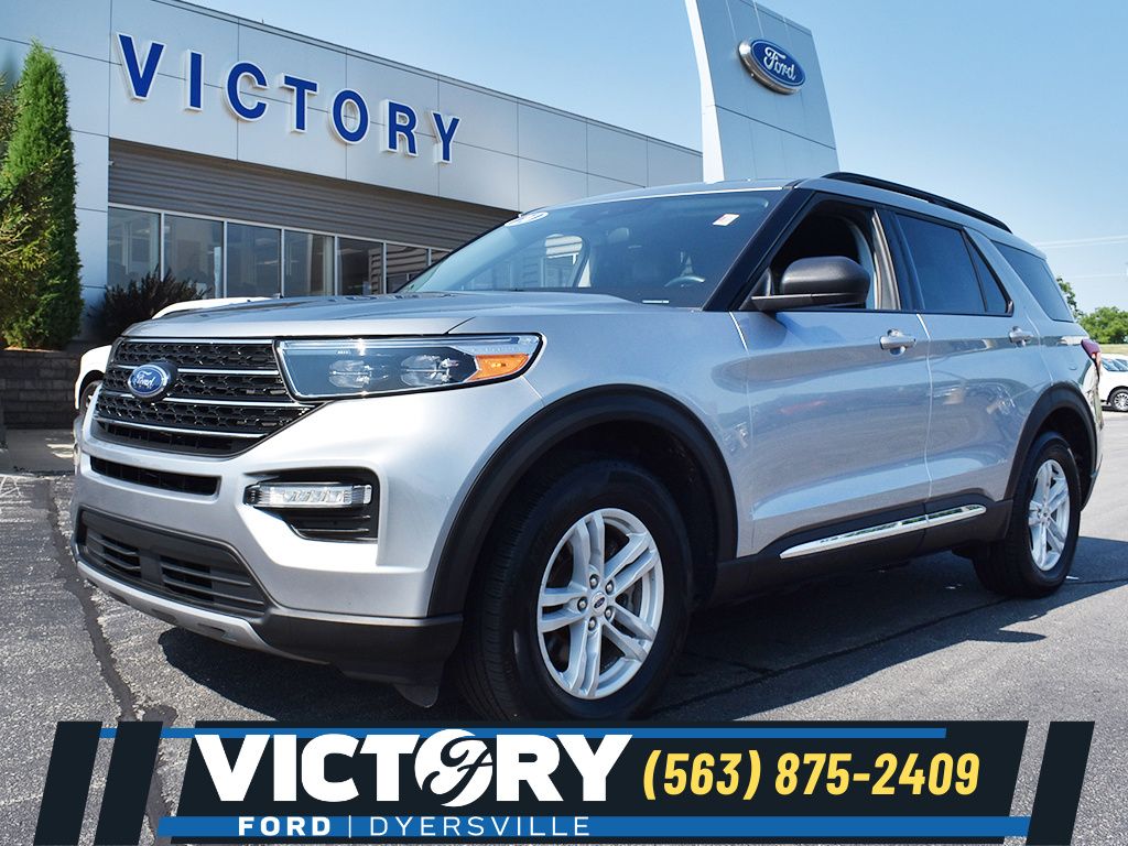 Silver Metallic 2024 Ford Explorer SUV / Crossover All-Wheel Drive Automatic
