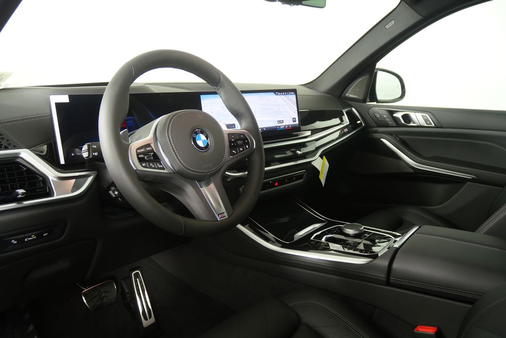 Thumbnail: 2026 BMW X5 - 13