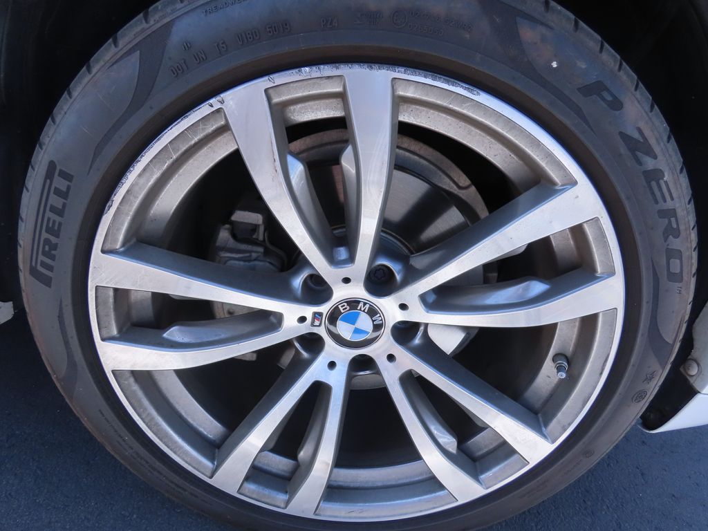 Thumbnail: 2018 BMW X5 - 17