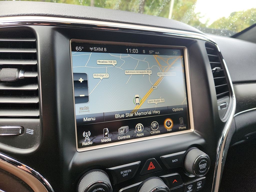 Thumbnail: 2017 Jeep Grand Cherokee - 16