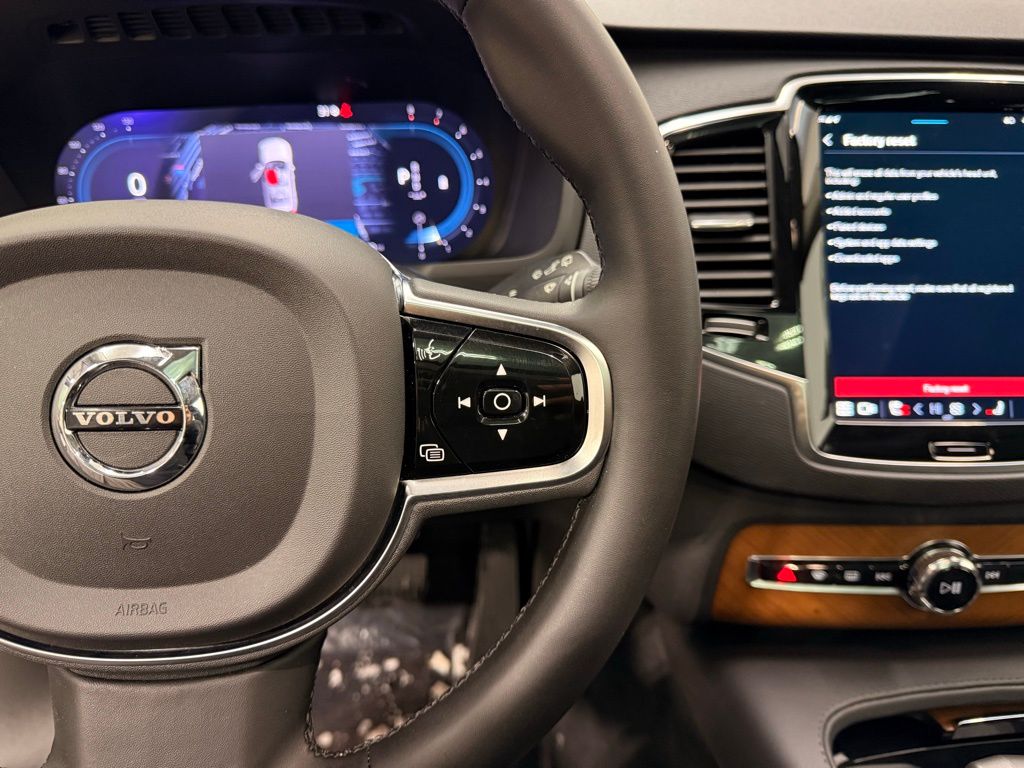 Thumbnail: 2024 Volvo XC90 - 14