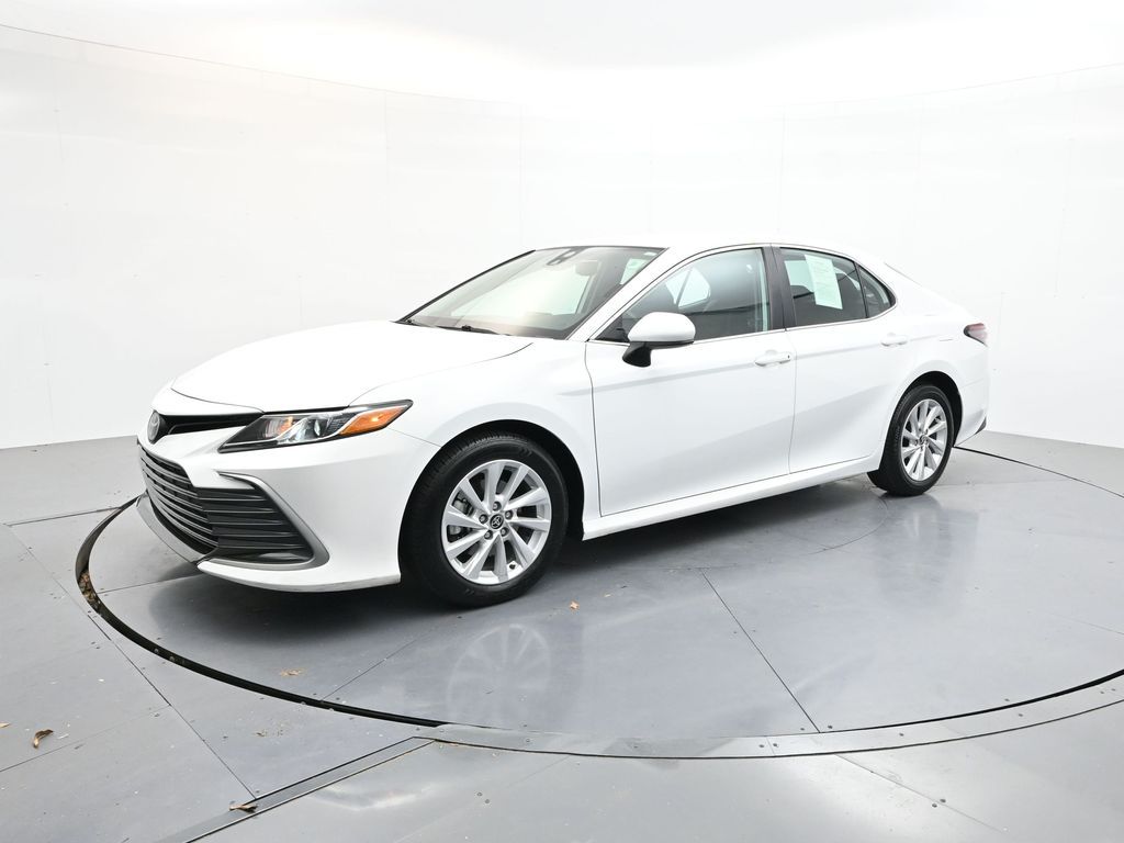 White 2024 Toyota Camry LE FWD Sedan Front-Wheel Drive 8-Speed Automatic