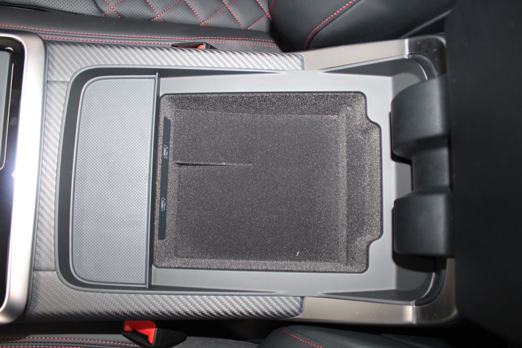 Thumbnail: 2026 Audi Q7 - 15