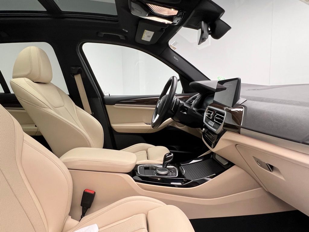 Thumbnail: 2022 BMW X3 - 6