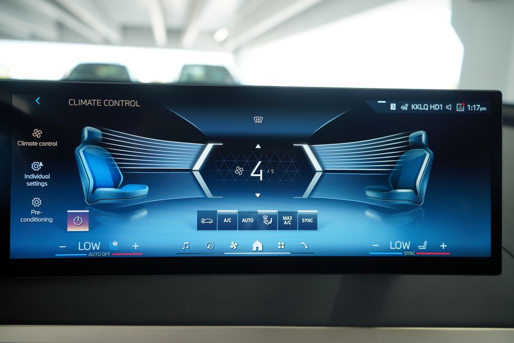 Thumbnail: 2026 BMW iX - 16