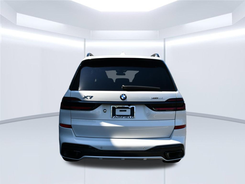 Thumbnail: 2025 BMW X7 - 7