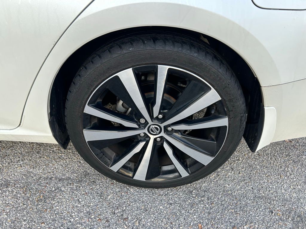 Thumbnail: 2020 Nissan Altima - 9