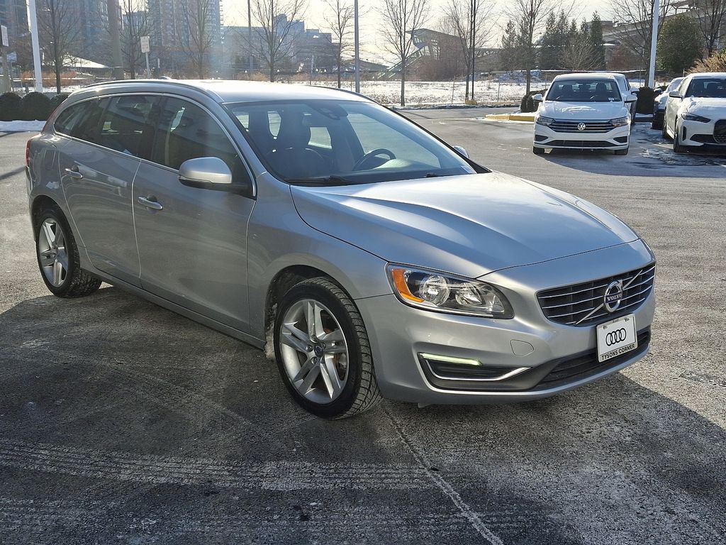 2015 Volvo V60 T5 3