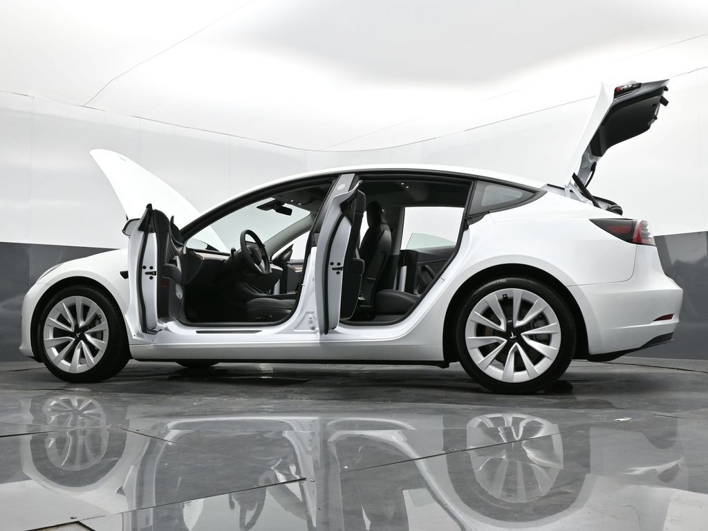 2023 Tesla Model 3 Base