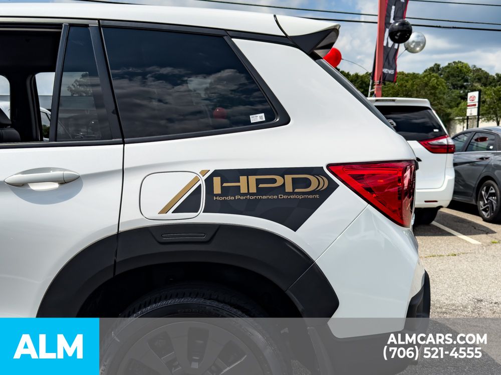 Used 2023 Platinum White Pearl Honda EX-L image 16