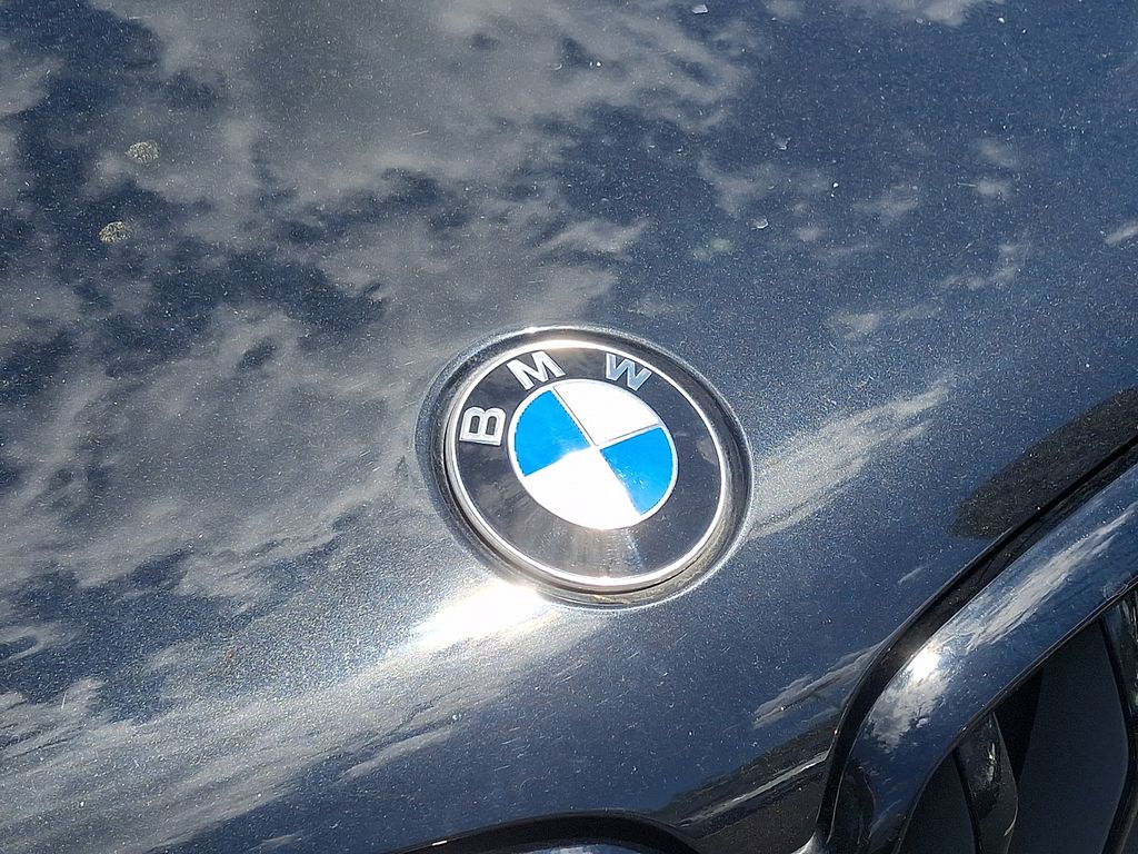 Thumbnail: 2022 BMW X6 - 4