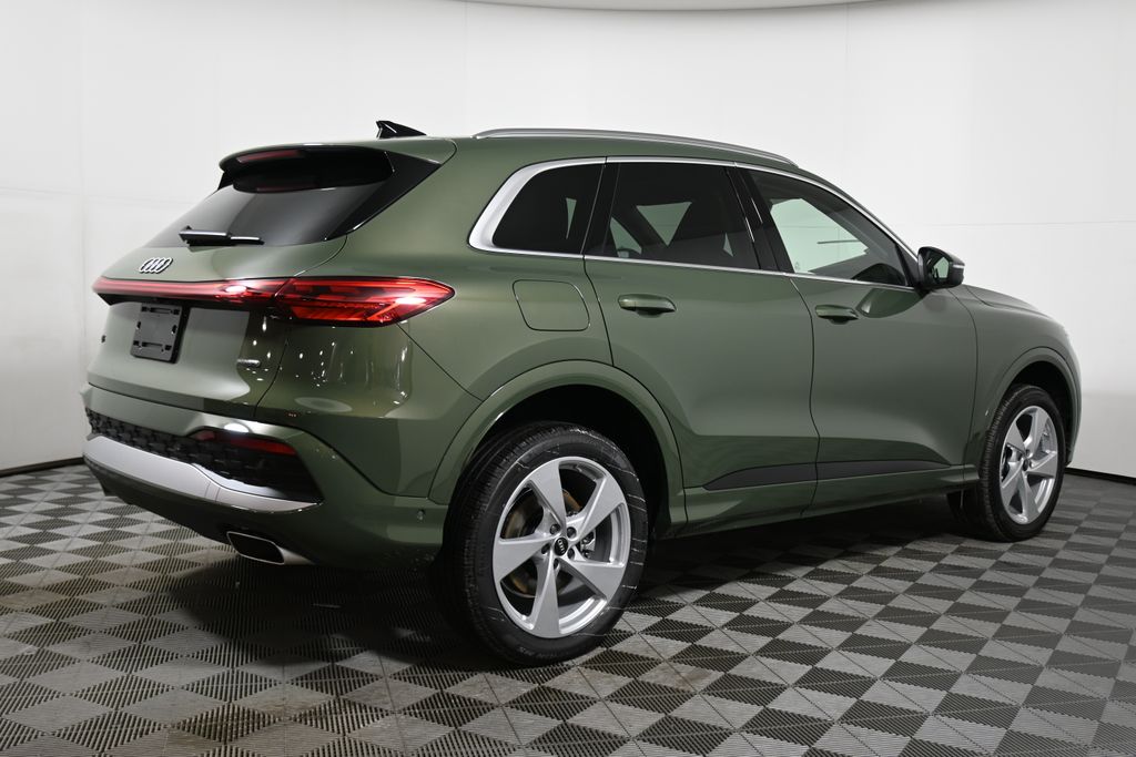 Thumbnail: 2025 Audi Q5 - 7